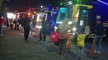 TERMINAL MAOSPATI malam hari banyak bus Tunas Muda
