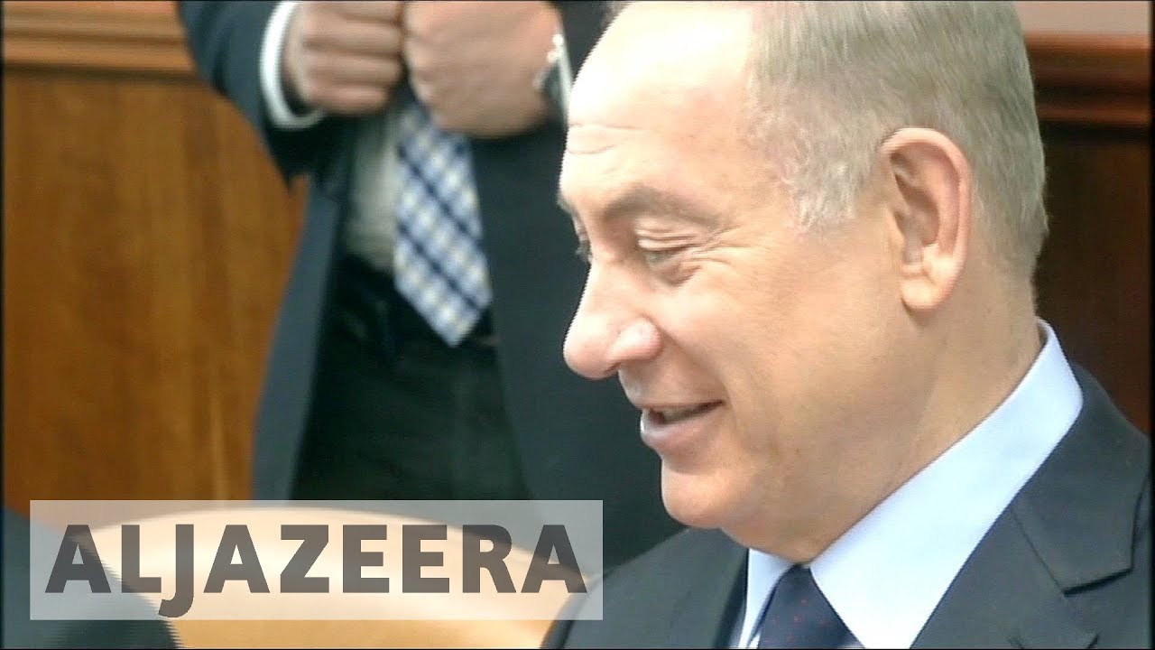 🇮🇱 رئيس الوزراء الإسرائيلي نتنياهو يخضع للتحقيق بتهمة الرشوة | الجزيرة الإنجليزية