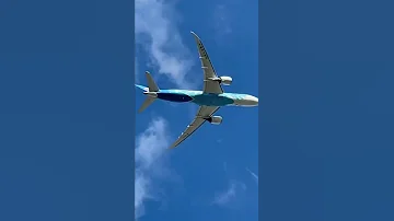 China Southern Airlines Boeing 787-9 Dreamliner (CZ5042) Takeoff from London Heathrow 09R #shorts