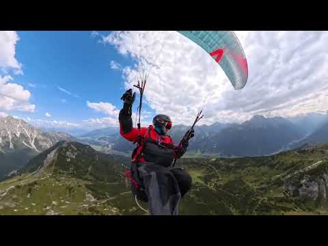 Paragliding Kreuzjoch, Stubaital, Austria