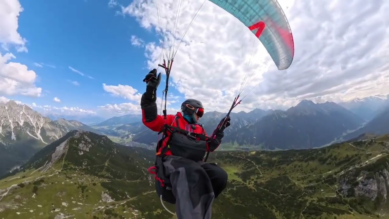 Paragliding Kreuzjoch, Stubaital, Austria