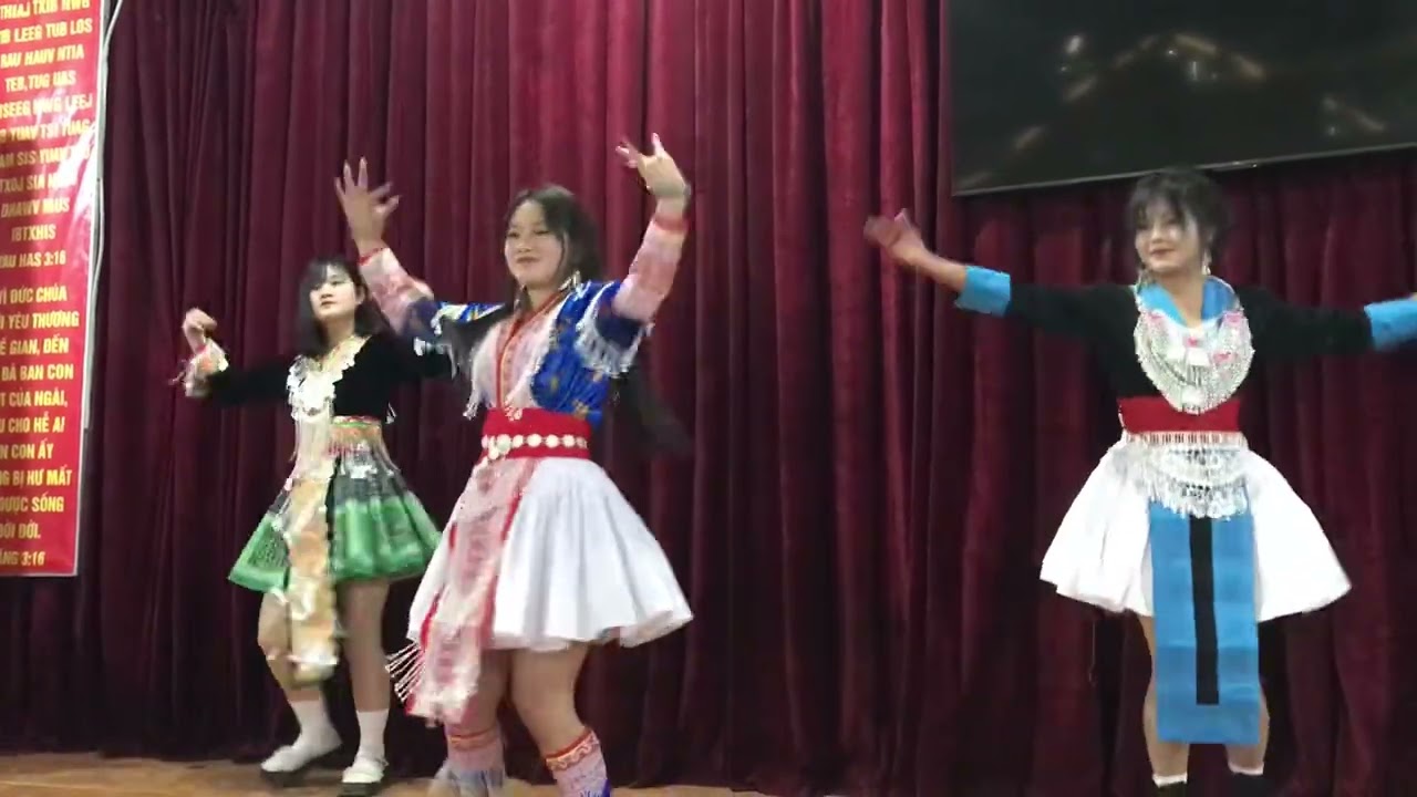 Txais tog xyoo tshiab 🥰 xiab 1 