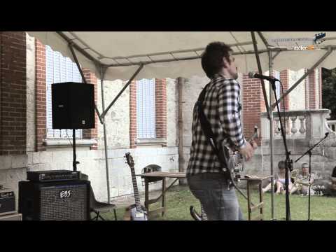 DNG Comète light show par Brice Delage et présentée par Aël Graines de Guitare 2013