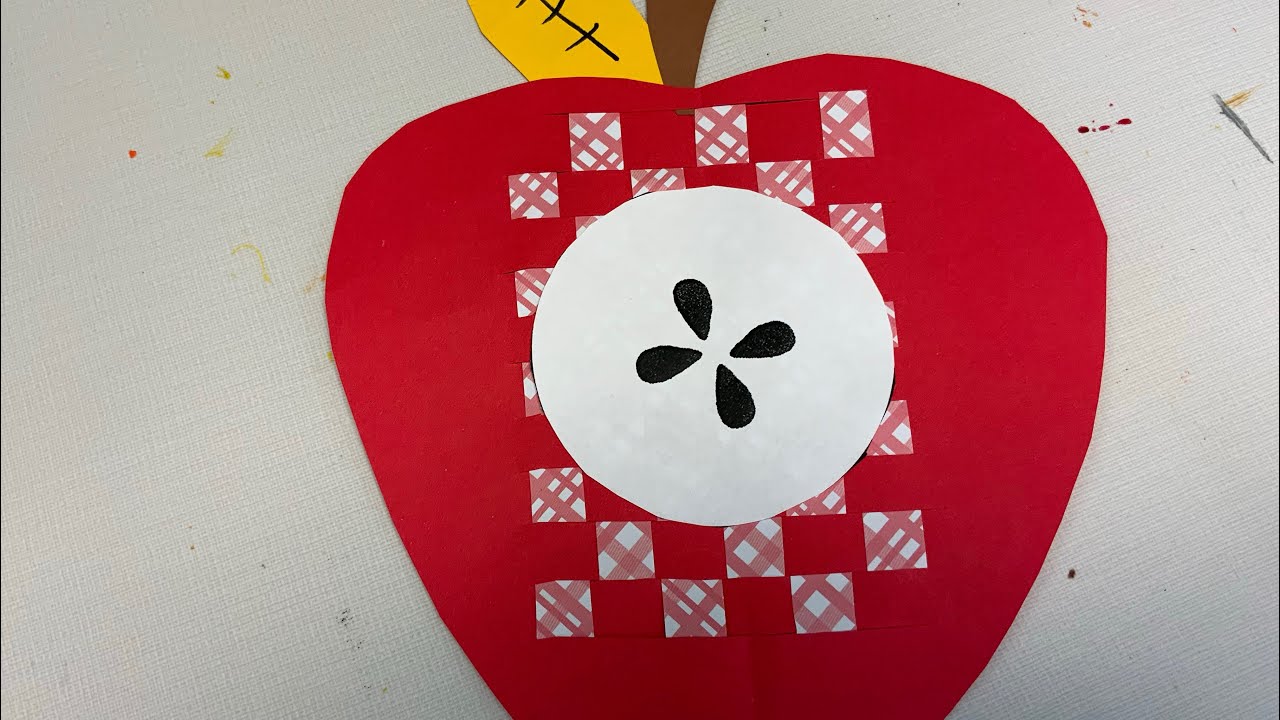 DT Crafts: Paper Apple Weaving - YouTube