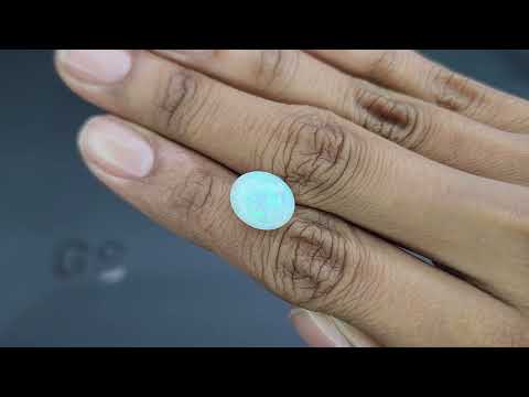 Opal oval cut 2.09 carats, Australia Video  № 1