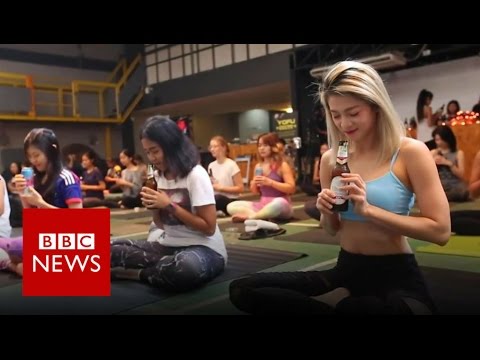 Beer Yoga: Have you got the bottle to try it? BBC News