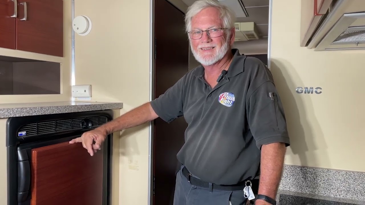GMC Motorhome Appliances - Fridge - Jim Bounds