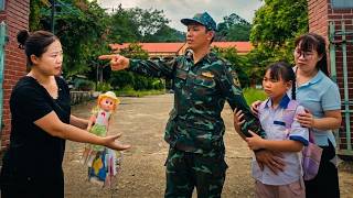 The Teacher Protects a Little Girl from Her Mother Until the Veteran Father Arrives screenshot 1