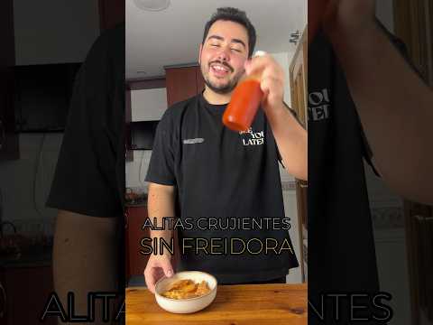 Alitas crujientes sin freidora con salsa buffalo casera