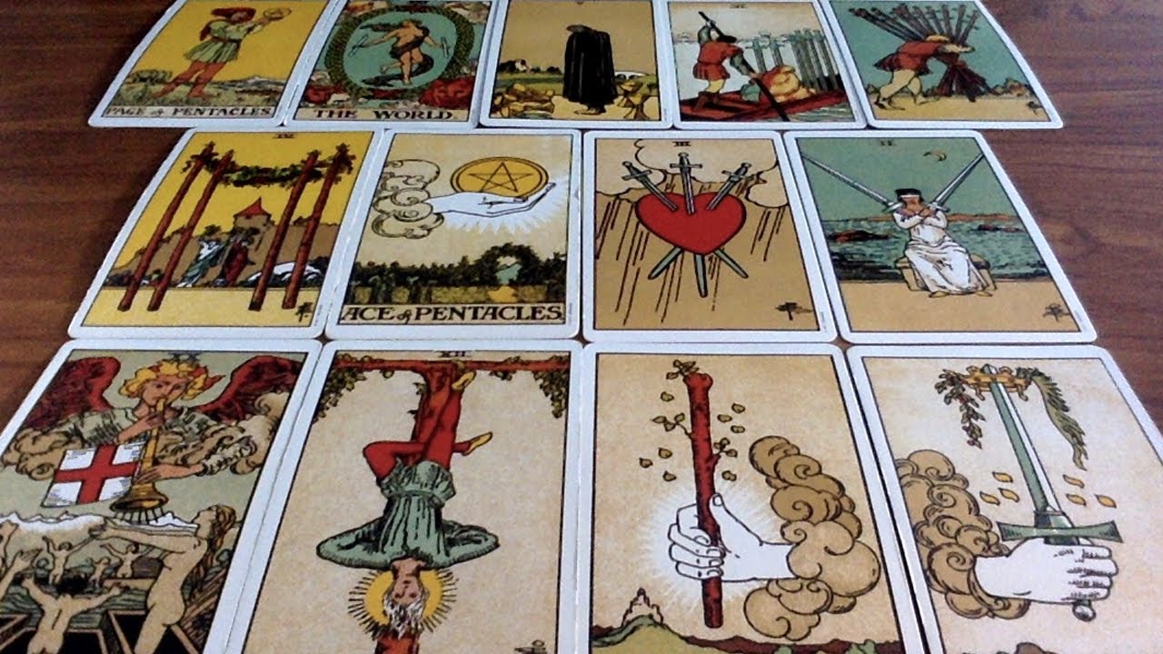 CAPRICORN SOULMATE *COMING FOR YOU!* August 2020 ❤️ 🥰  Psychic Tarot Card Charms Zodiac Love Reading