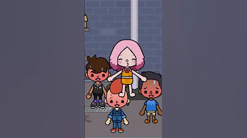 She works as a dancer to feed the children | Toca Boca Story