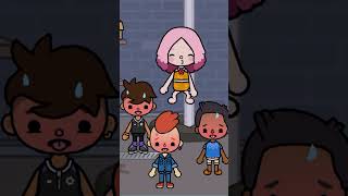 She works as a dancer to feed the children | Toca Boca Story screenshot 5