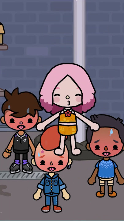 She works as a dancer to feed the children | Toca Boca Story