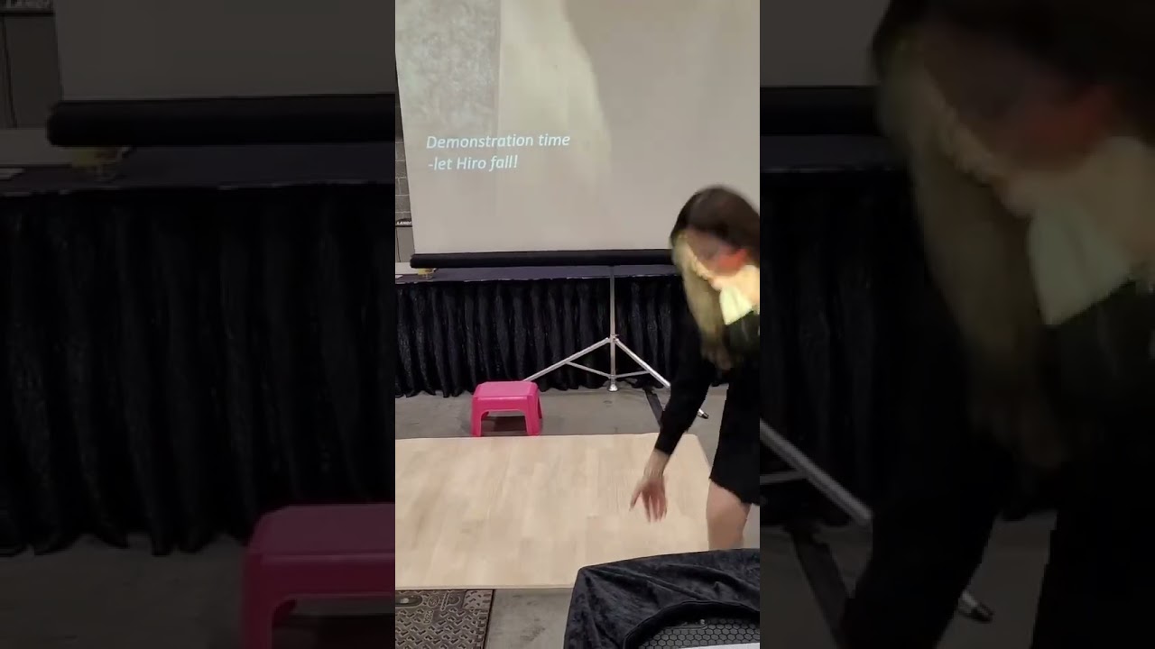 Coroyawa absorbs the shock and the glass jar won’t break. 