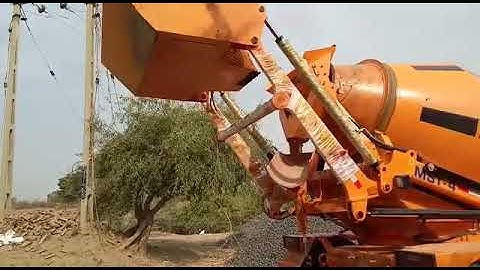 Macons self loading mixer(1)