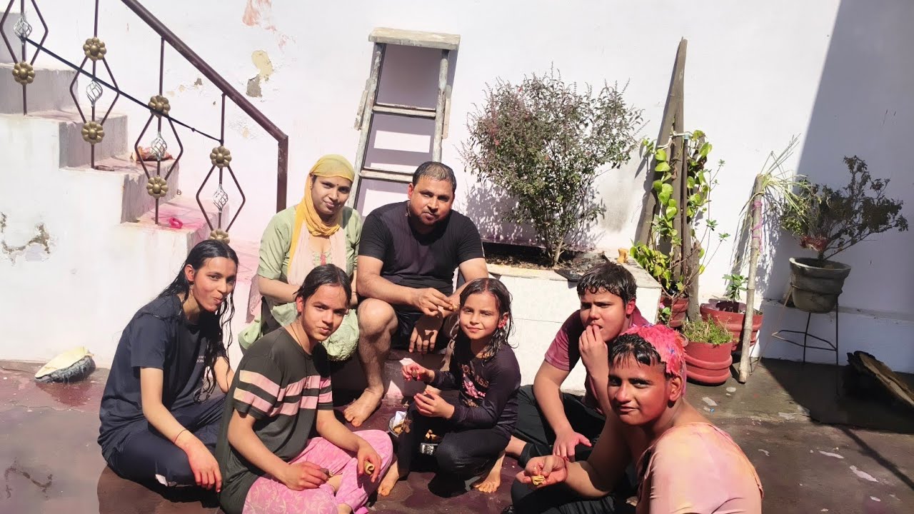 Happy holi #shortsfeed #holispecial #holi #holifestival #hindufestival #hindu #nature #shortvideos 