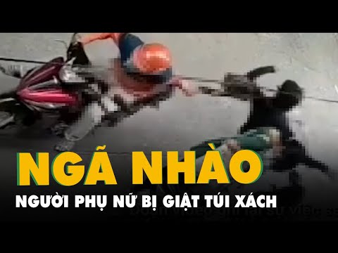 Video Người phụ nữ đi làm tóc bị giật túi xách ngã nhào... - youtube