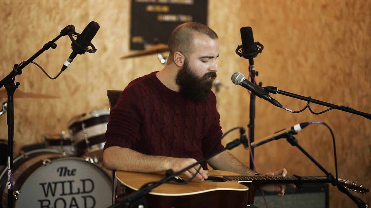 Guarda Climbing Trees • LOST • The Fringe Sessions su YouTube Guarda Climbing Trees • LOST • The Fringe Sessions su YouTube