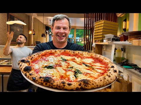 Authentic Italian Pizza made in England | Behind the Scenes of a Busy Pizzeria