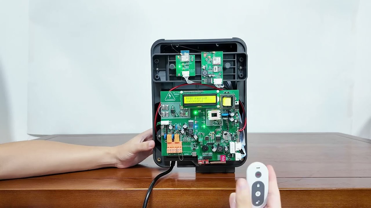 New 06 EF Series Pulse electric Fence Energizer Video - Pairing the remote control to the energizer