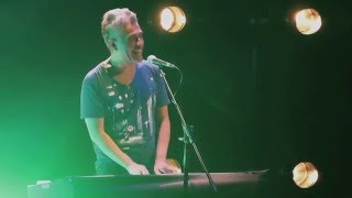 Video thumbnail of "Jorge González - El baile de los que sobran (En Punta Arenas)"