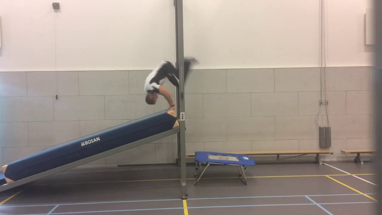 Gymles: Turnen 13: Tipsalto schuin vlak vanuit aanloop. - YouTube