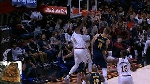 Dwyane Wade Goes Baseline For A Reverse Dunk