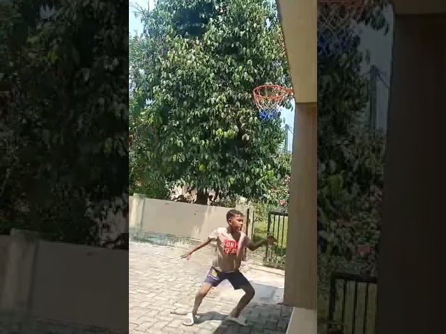 DD, Bermain Basket di Rumah di Pagi hari #shorts