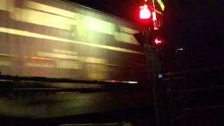 EF210-8号機[岡]牽引1098レ 静岡駅～安倍川駅間通過 夜中の静岡市を走行