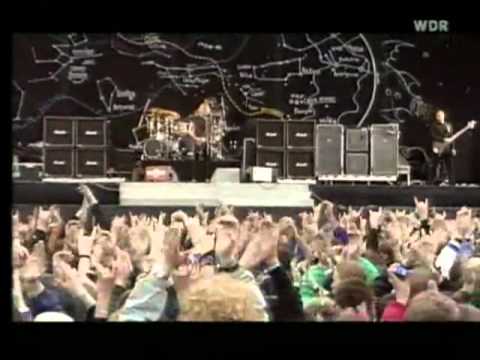 NICKELBACK - HOW YOU REMIND ME (Rock am Ring 2004) [HQ].mp4