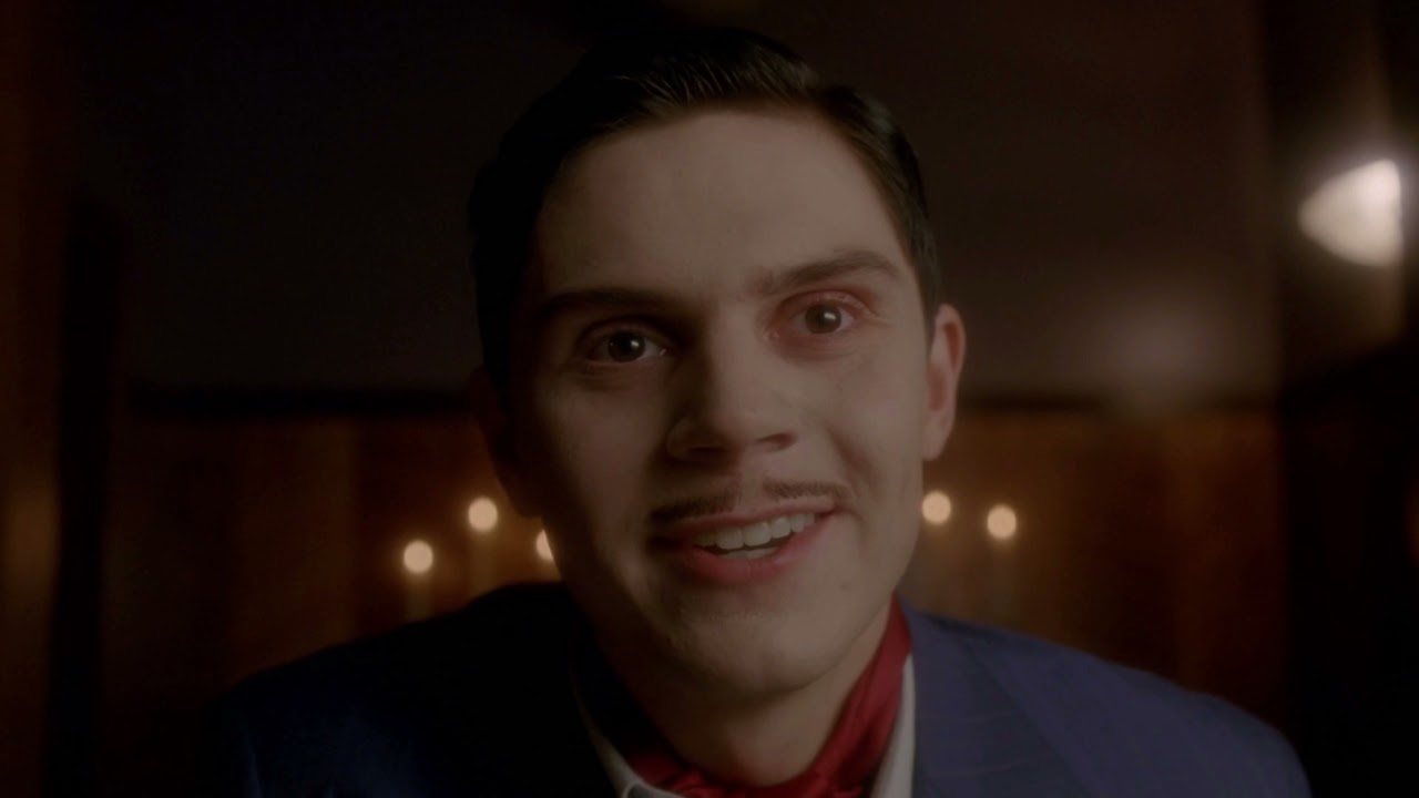 [American Horror Story] [Season 05 | Episode 07 | Flicker] [Monthly Arrangement Diner]