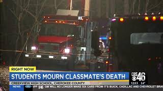 Students mourn death of 17-year-old