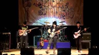 UNIVERSAL MIND cover Boyang  (diana wulan dari )