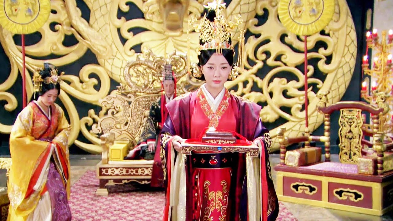 灰姑娘繼承後位，一步步走到皇上身邊，欺負她的賤妾含淚悔過！