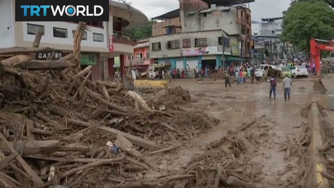 Hundreds dead in Colombia landslides as rescuers continue search