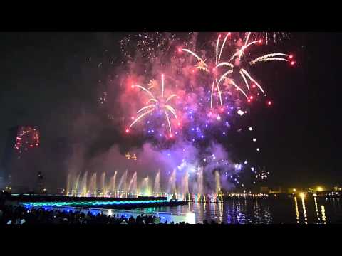 【2011高雄燈會藝術節】Kaohsiung Lantern Festival fireworks 02/12開幕環港煙火秀