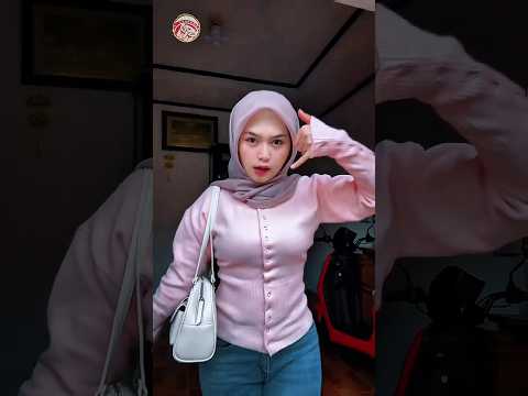kecepatan ga sih #shorts #hijab #joget #cantik #shortvideo