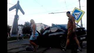 В Орле «Логан» сбил двух женщин на пешеходном переходе и остановке В Орле «Логан» сбил двух женщин на пешеходном переходе и остановке