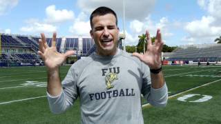 Coach Mario Cristobal thanks the fans