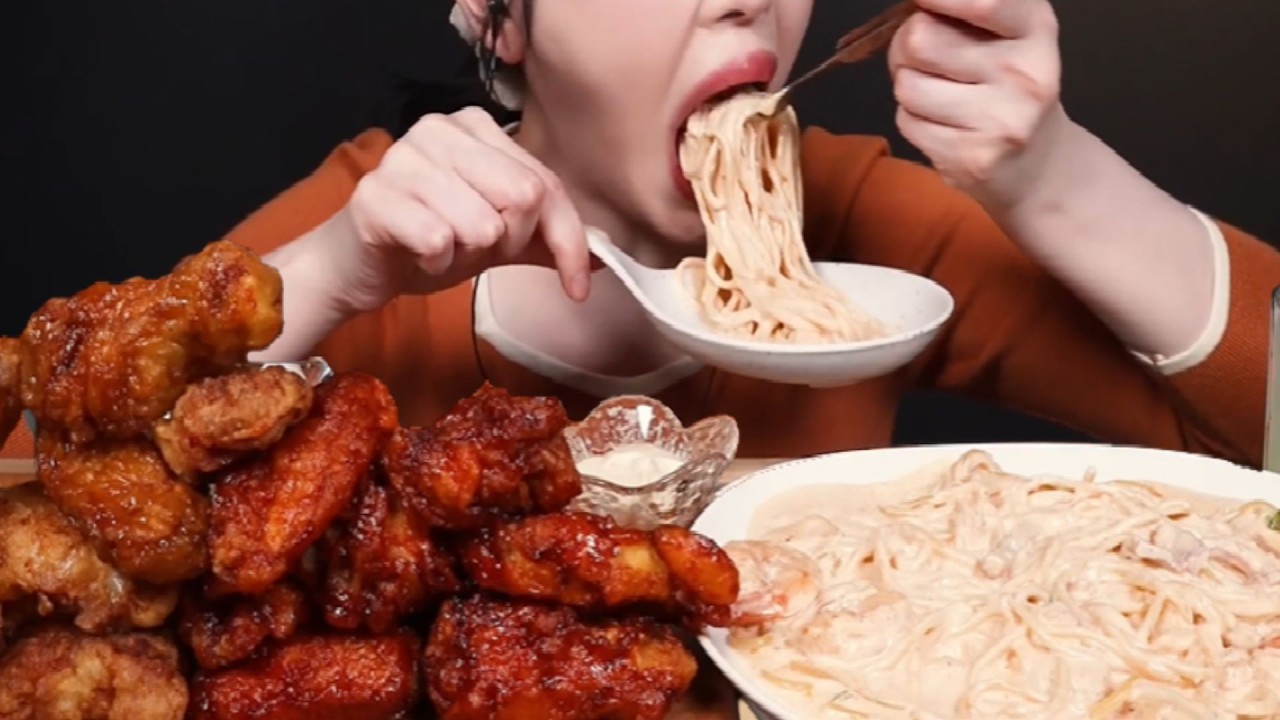 ASMR MUKBANG White Sauce Pasta & Spicy Fried Chicken