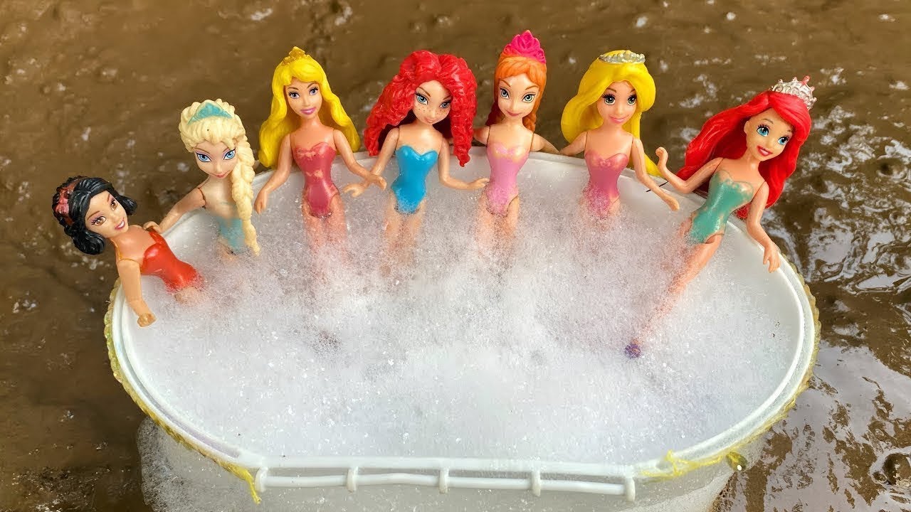 Satisfying ASMR Cleaning! Help Elsa, Anna & Ariel Get Clean Again