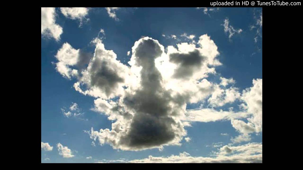 В небе видит знак. Облака в форме ангела. Фигуры из облаков. Живые облака. Облака причудливой формы.