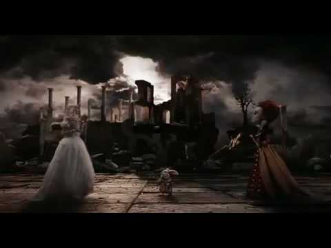 Alice in the wonderland Official Trailer ITA