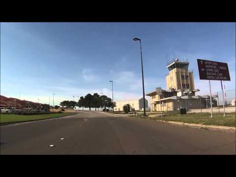 Video: Hat Abilene einen Flughafen?