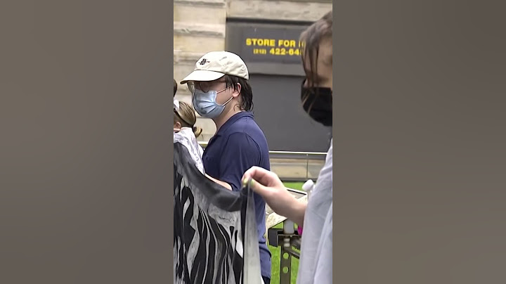 Anti-ICE protests erupt in Lower Manhattan in New York City