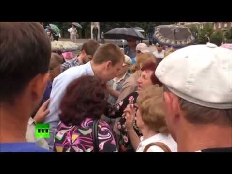 Parents in Ukraine&rsquo;s Donetsk rally, demand security for their kids