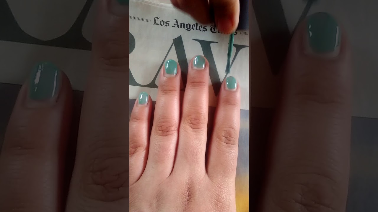 Turquoise nails