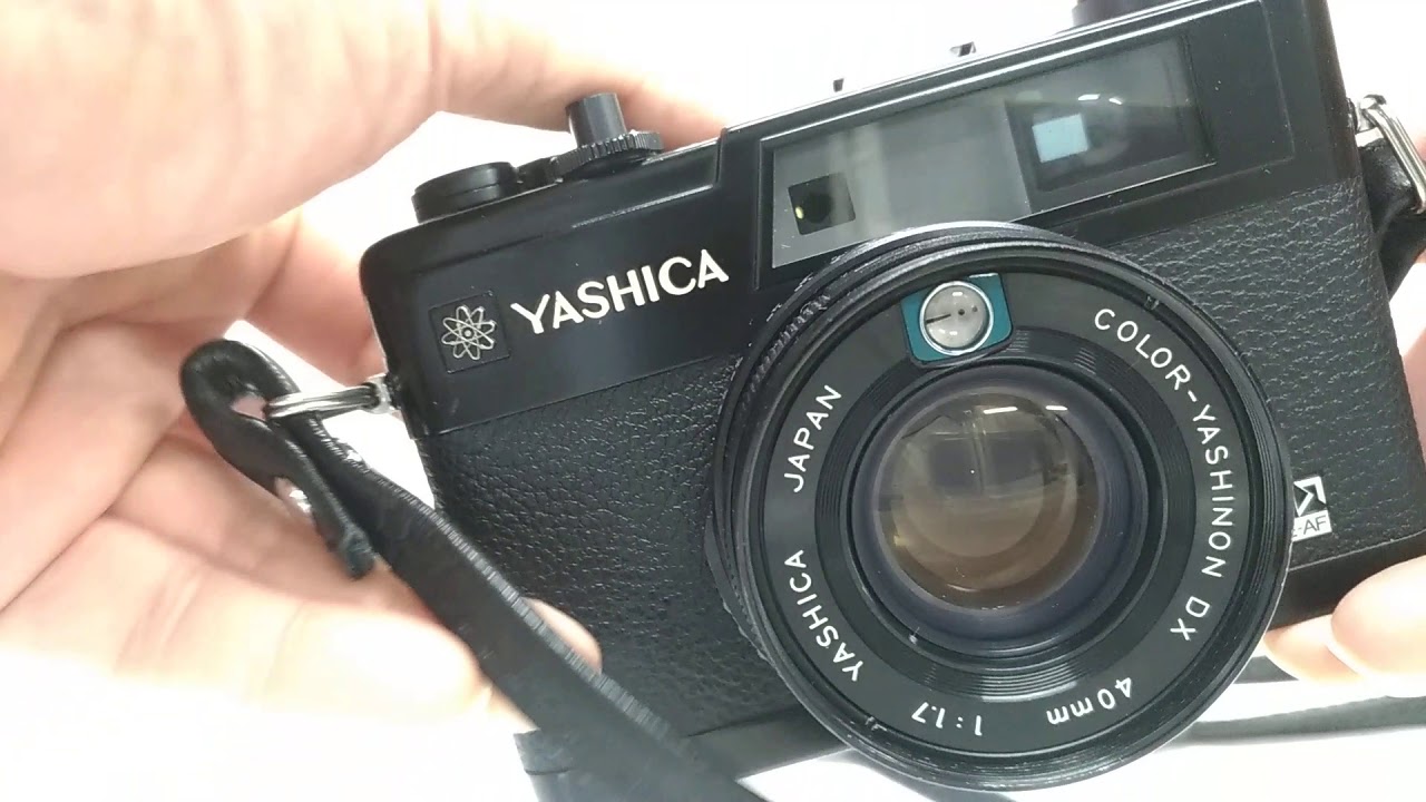 Yashica Electro 35 GX Rangefinder Camera Black w/40mm F/1.7 Lens 