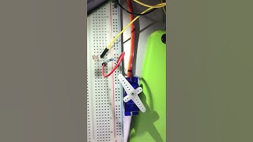Capstone Project Servo+photocell