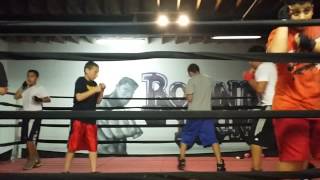 Round 1 Boxing Joliet, IL - Youth class working hard